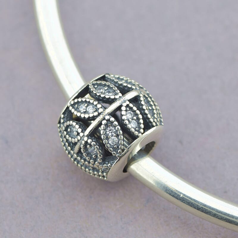 

Шарм Листочки для браслета Pandora style 102781