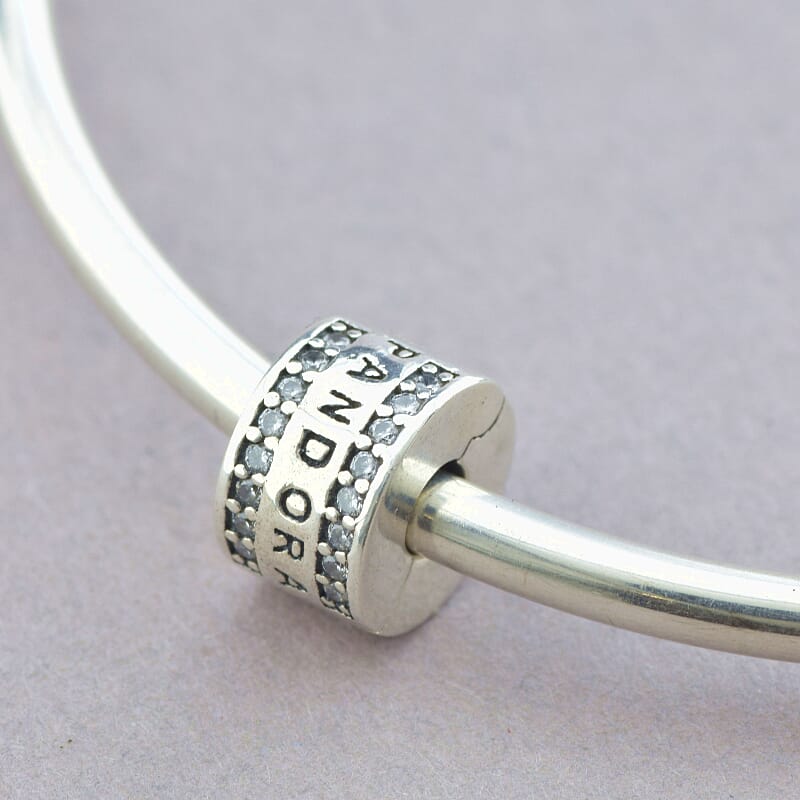 

Клипса для браслета Pandora style Фианит Серебро(925) 102875