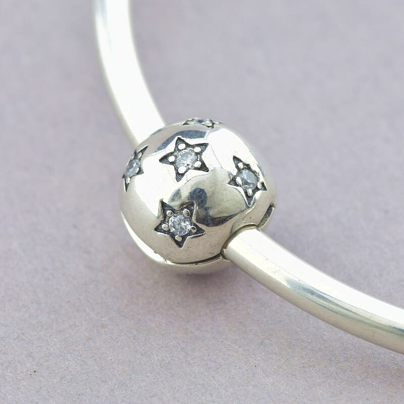 

Клипса для браслета Шарик со звездочками Pandora style Серебро(925) 102876