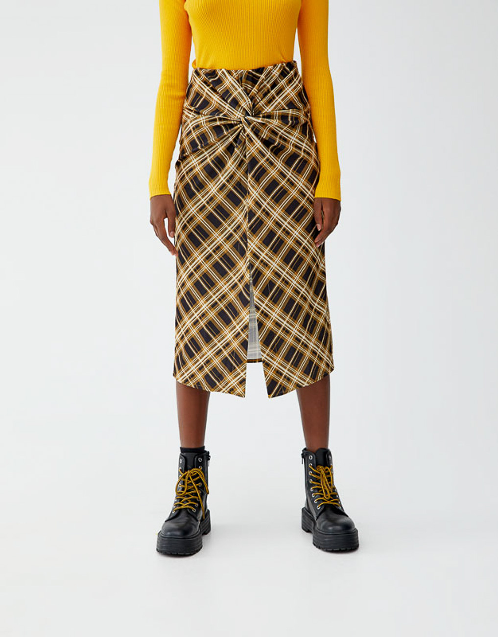 

Юбка PULL & BEAR Ж1046273 (9398/367/800) цвет черный XS