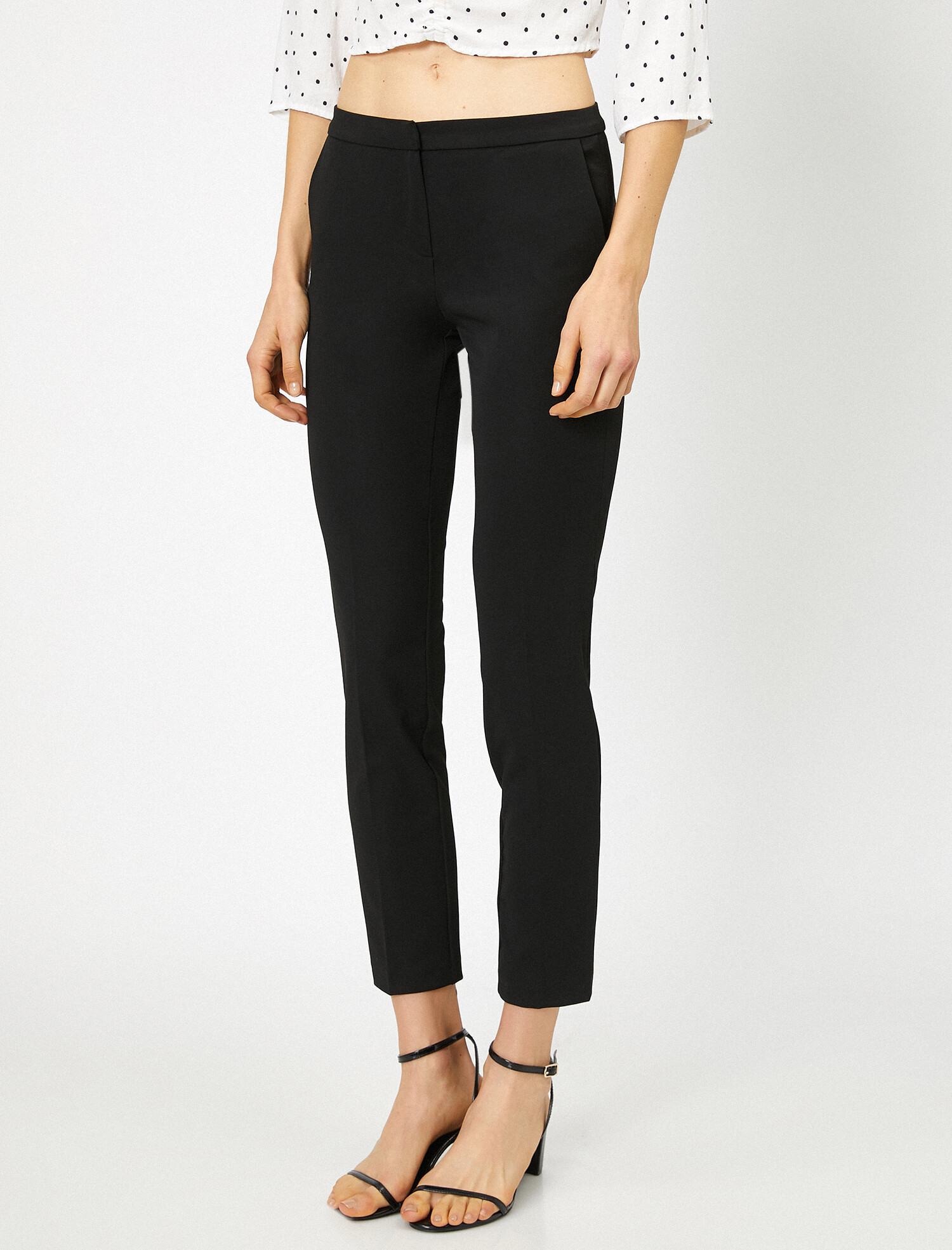 

Брюки Koton 0YAK42542RW-999 40L Black