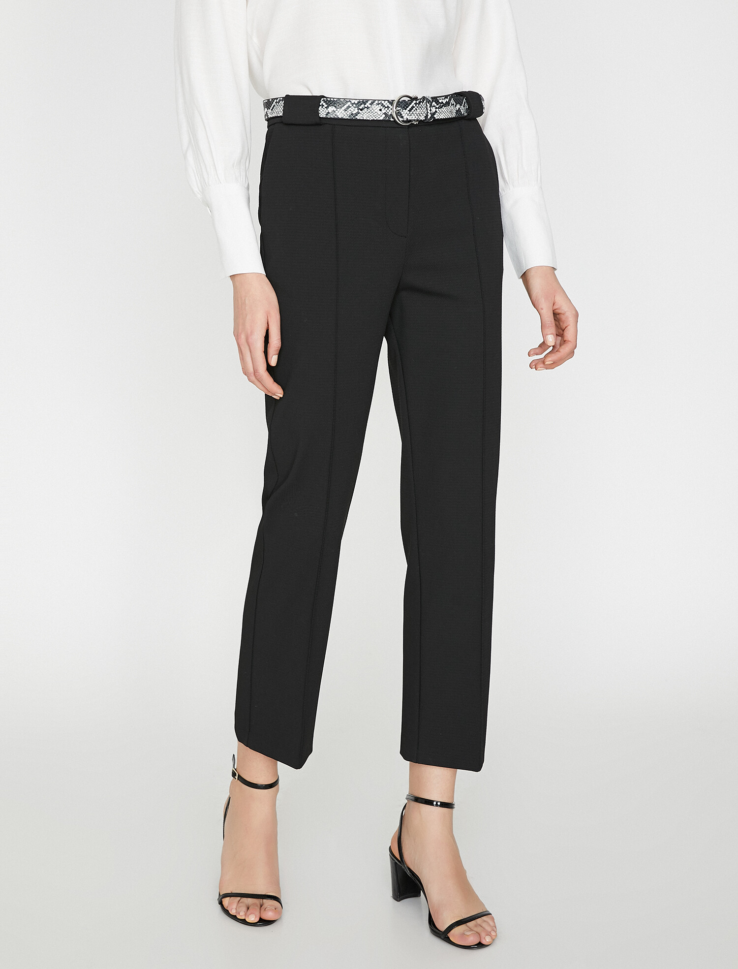 

Брюки Koton 9YAK42661UW-999 38 Black