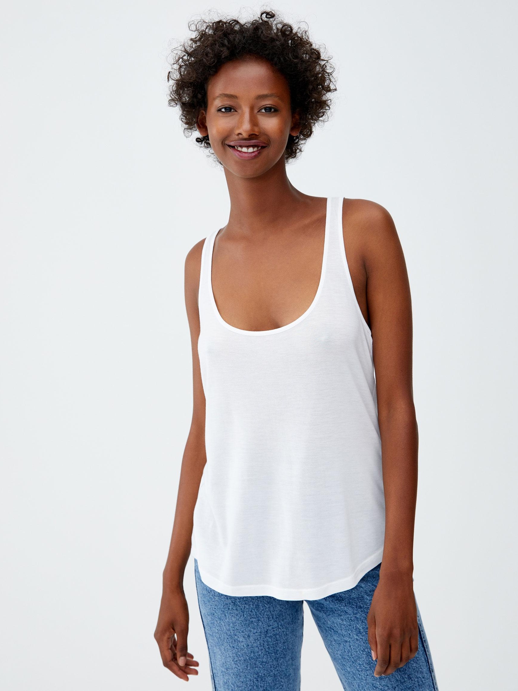 

Майка Pull & Bear 5236/347/250-ACTS S Белая