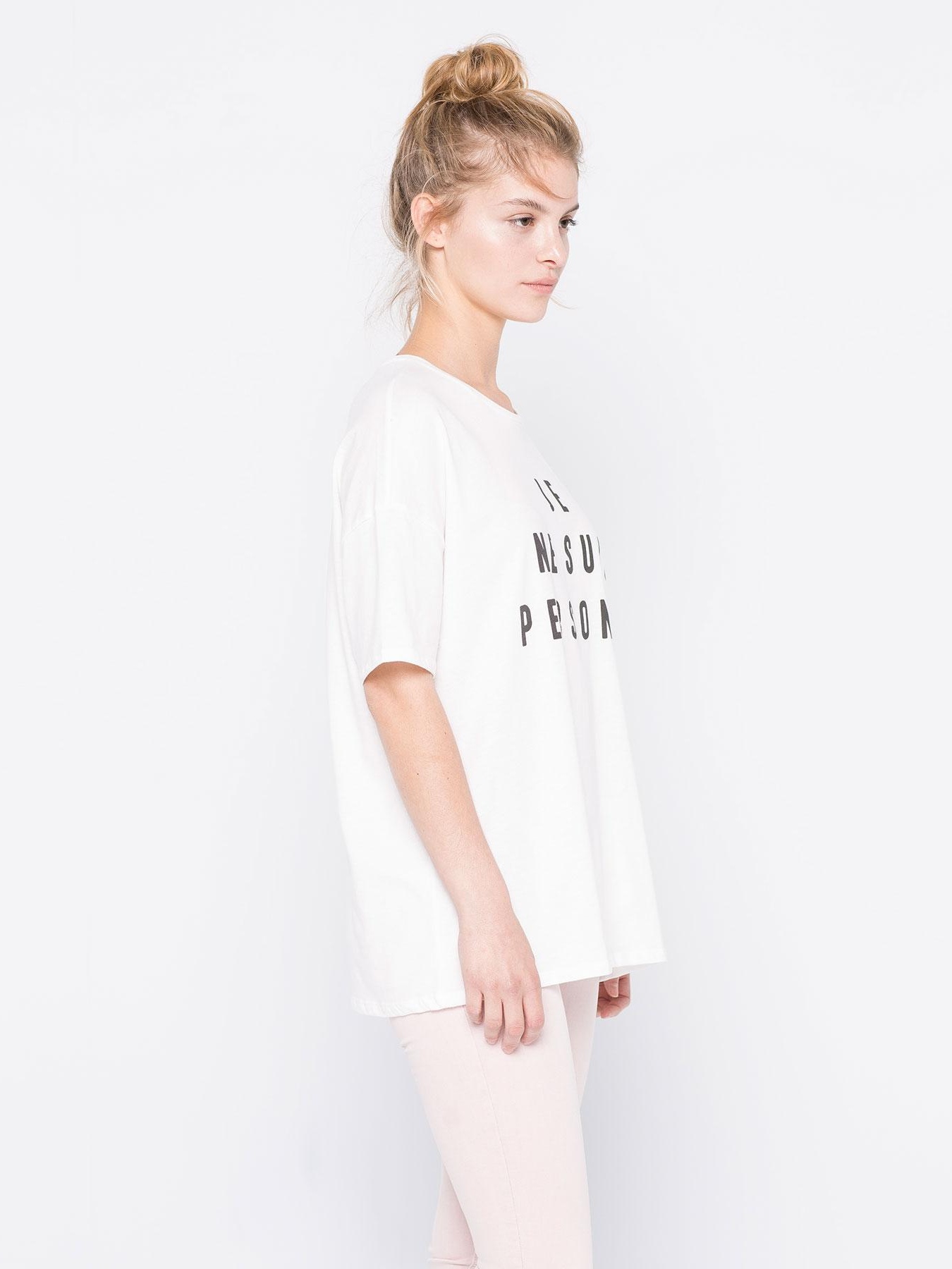 

Футболка Pull & Bear 9237/336/250-AAWS S Белая с черным