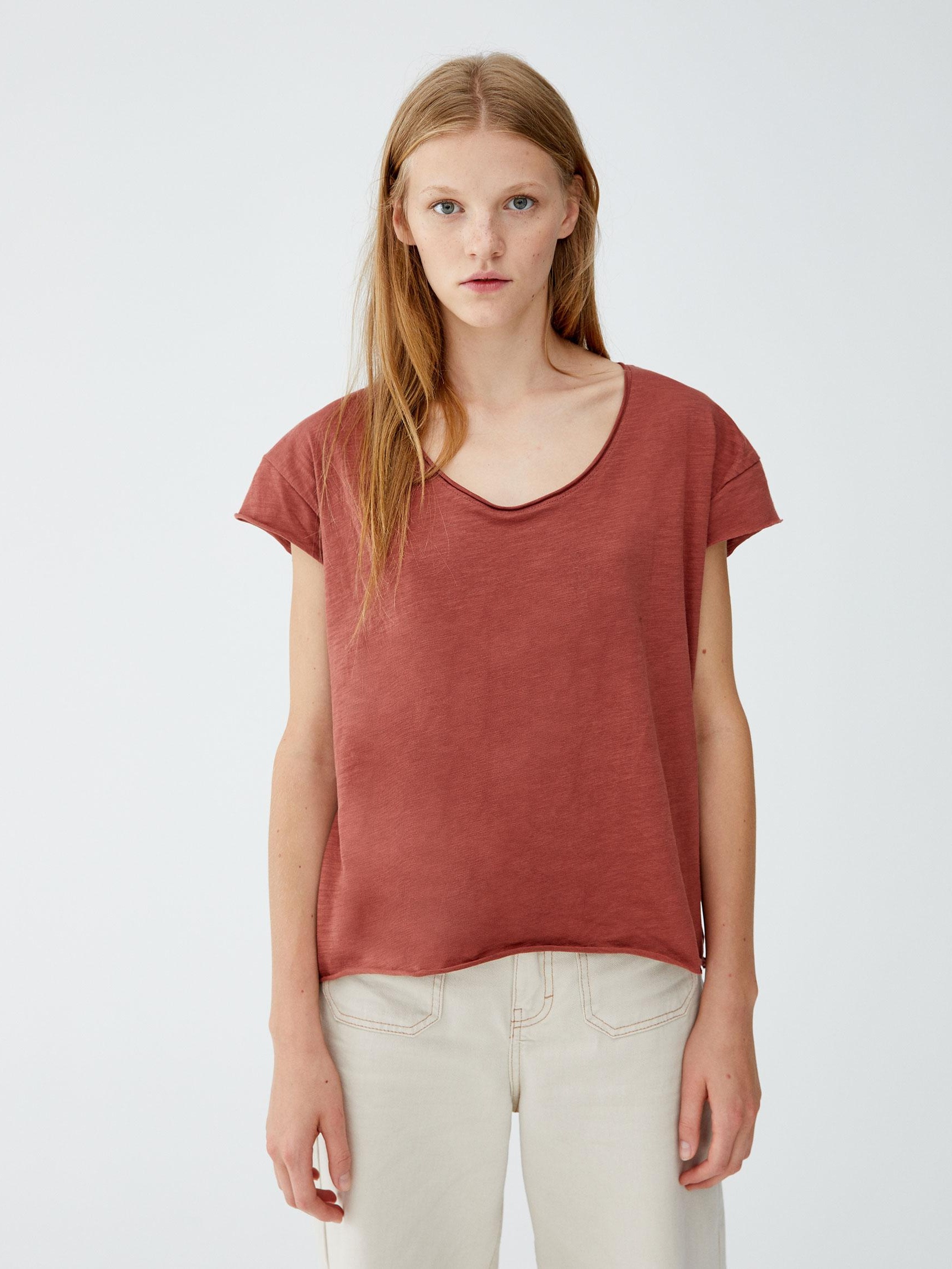 

Футболка Pull & Bear 9233/315/664-ACVB S Кирпичная