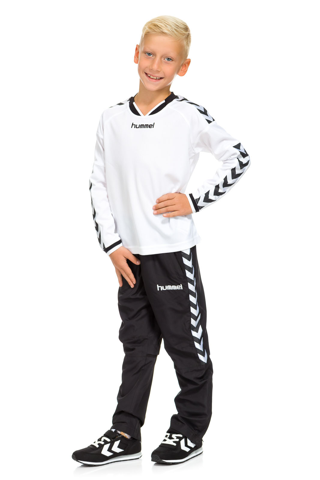 

Детский Hummel комплект 6Y ЧЕРНО-БЕЛЫЙ (132-102-2001-6Y--104-130-9001-6Y)