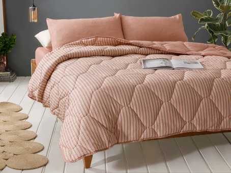 

Постельное белье Comfy Stripe Набор постельного белья EH 200х220 см