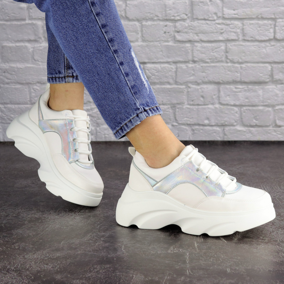 

Женские кроссовки Fashion Cyber 1662 39 размер 24,5 см Белый