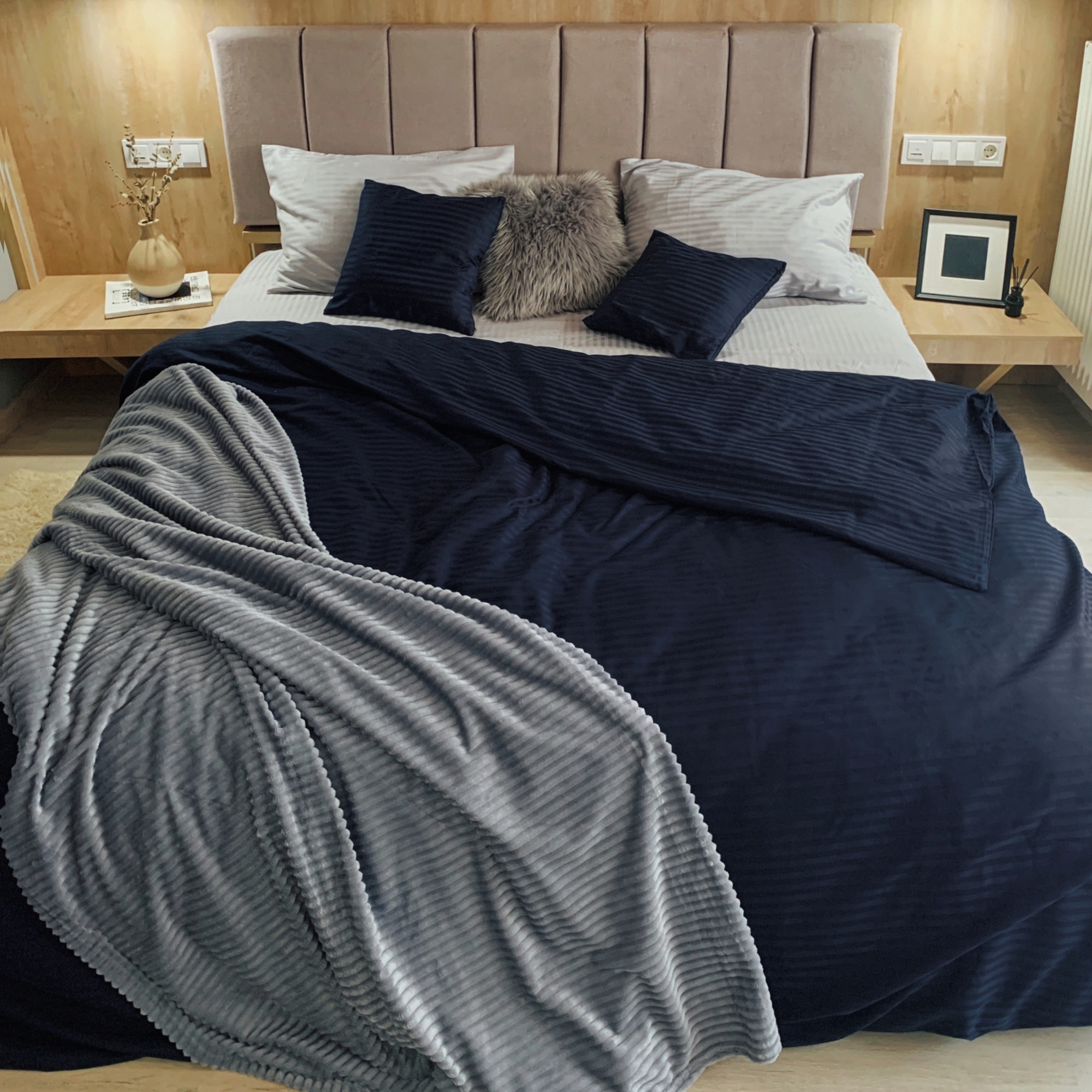 

Комплект постельного белья Хлопковые традиции цвет Синий и Стальной Полуторный размер 155х215 Страйп-сатин 100% хлопок