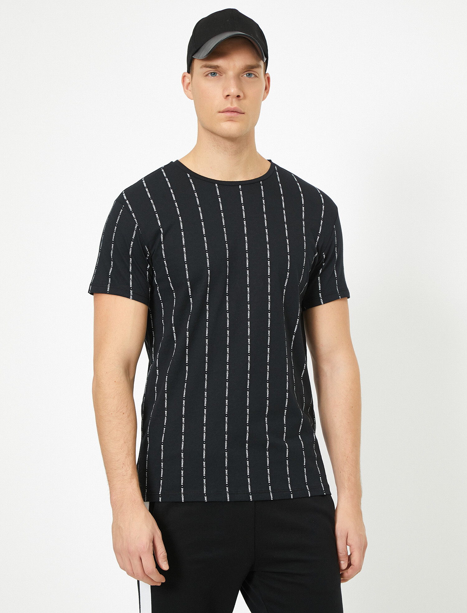 

Футболка Koton 0YAM11206KK M Black design