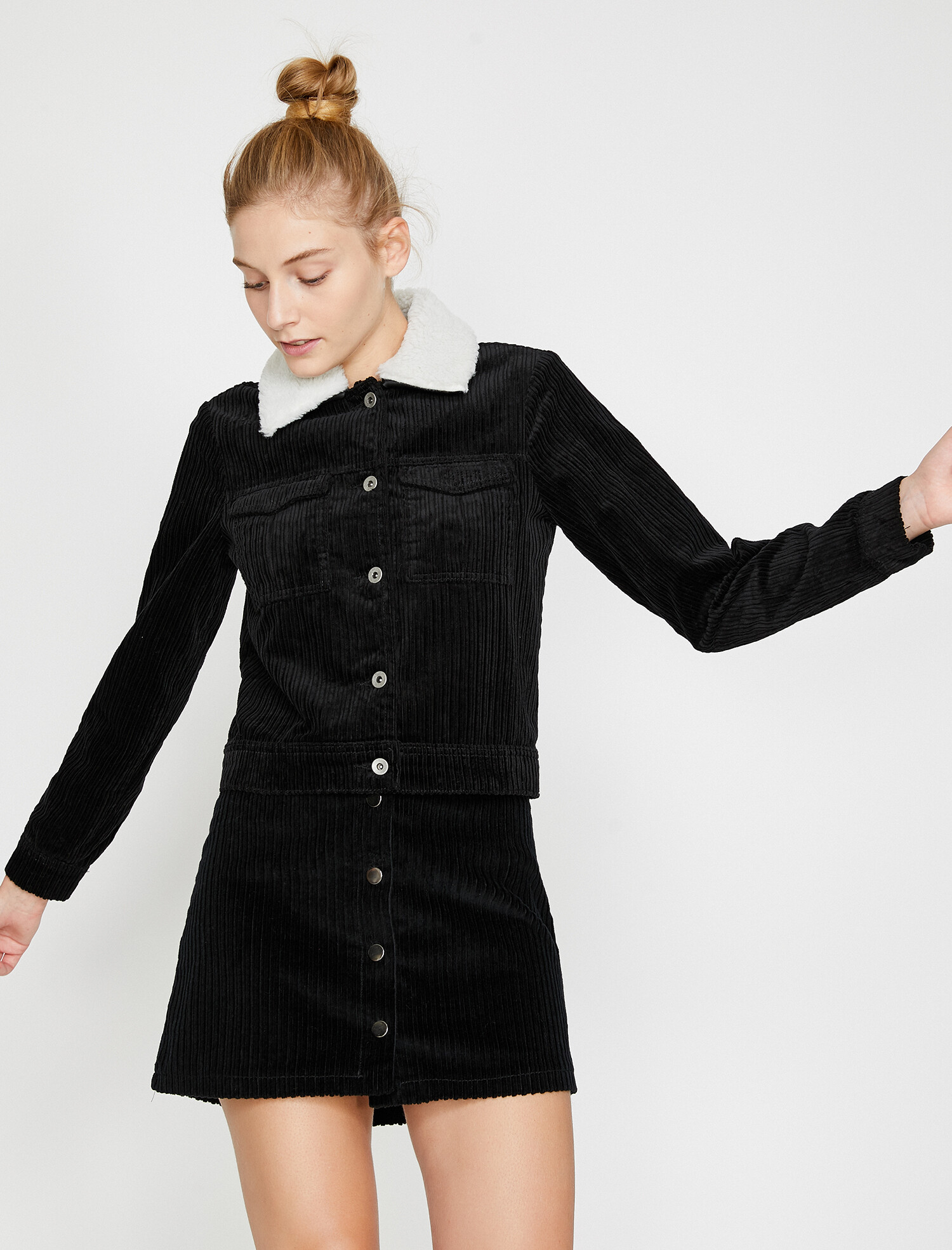

Ветровка Koton 0KAL58214IW-999 36 Black