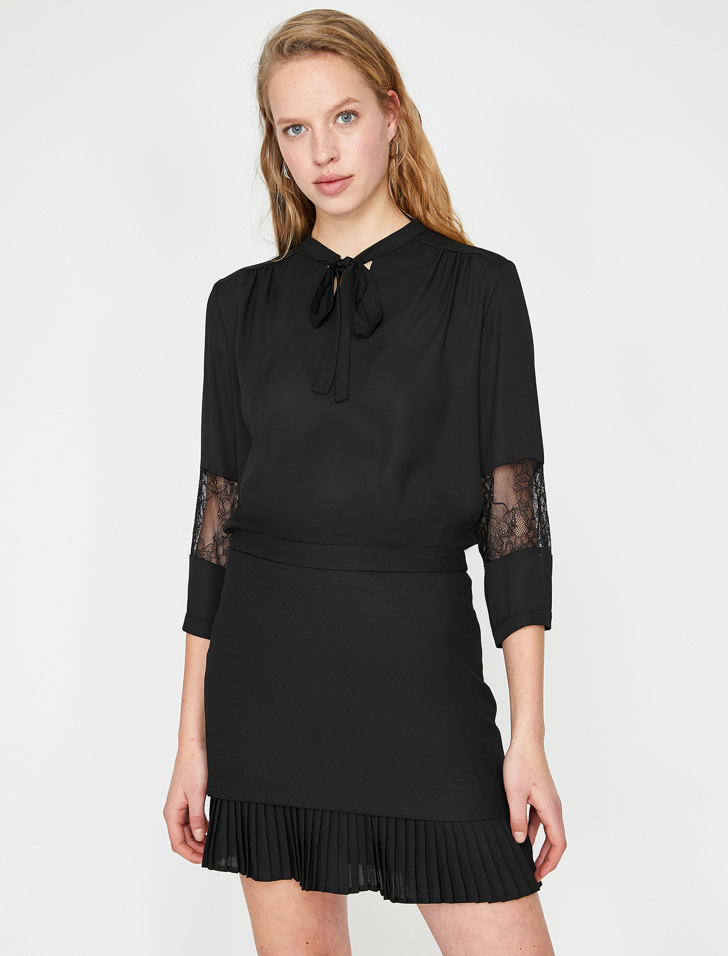 

Блузка Koton 9YAK68340OW-999  Black, Блузка Koton 9YAK68340OW-999 40 Black
