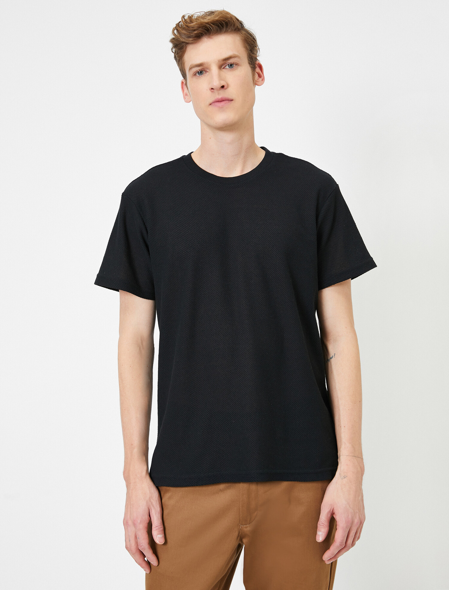 

Футболка Koton 0YAM11238LK M Black