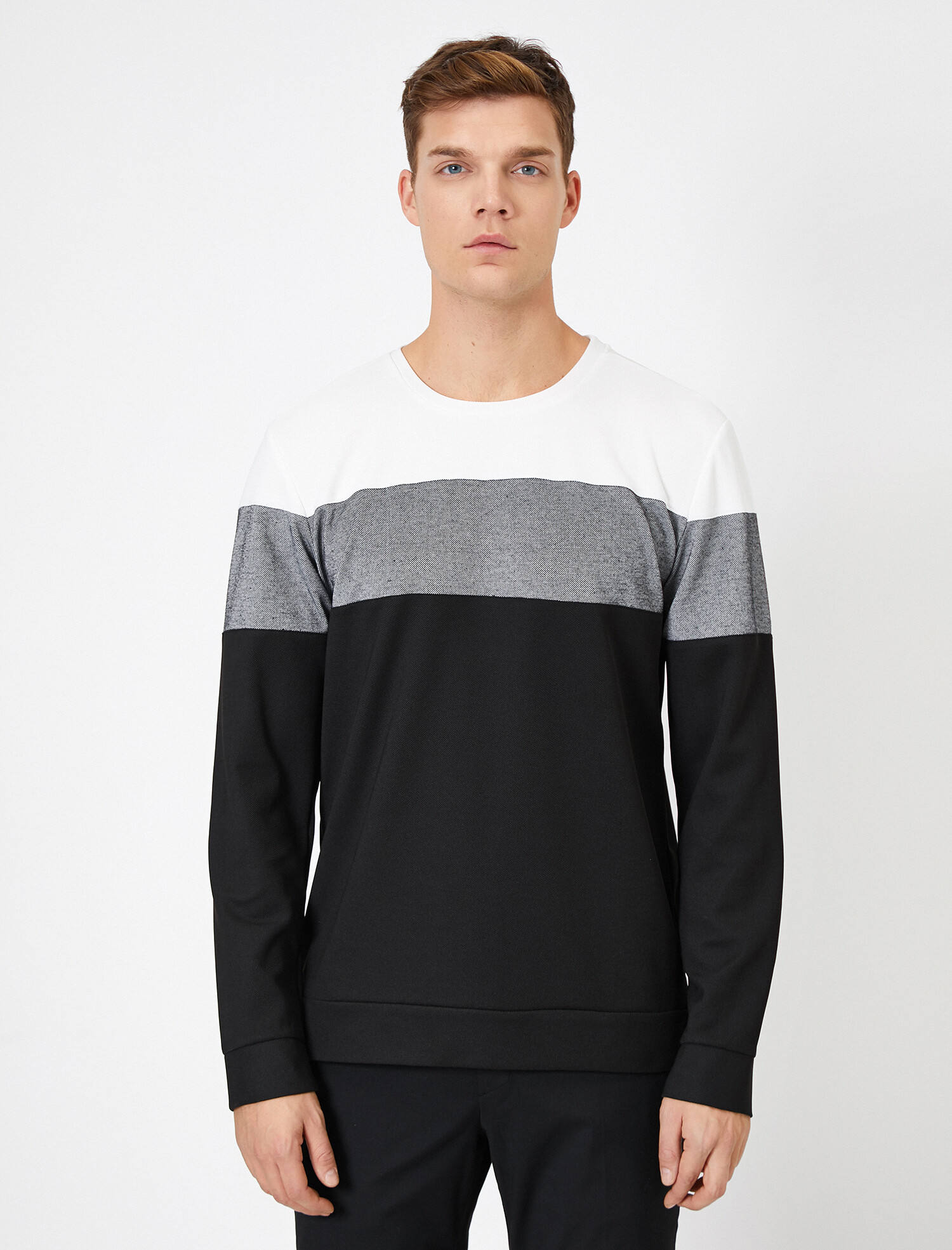 

Свитшот Koton 0KAM14681OK XL Black design