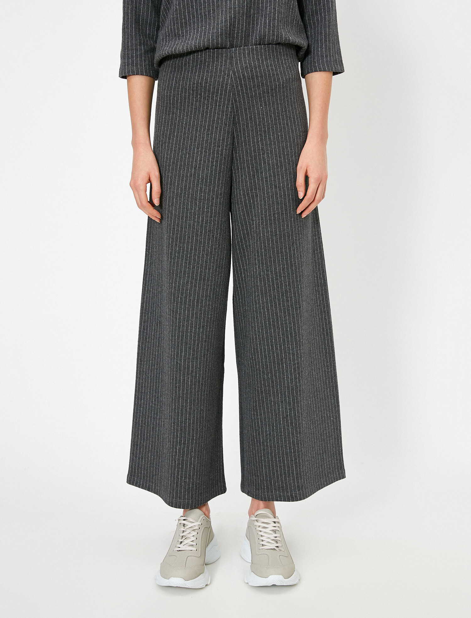 

Брюки Koton 0YAK43933EK-01L XXL White Stripe