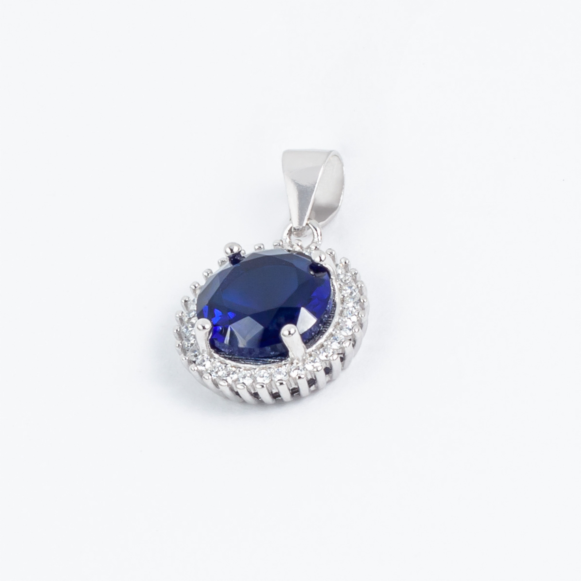 

Підвіска TOP Silver 2,10 г 9540170с