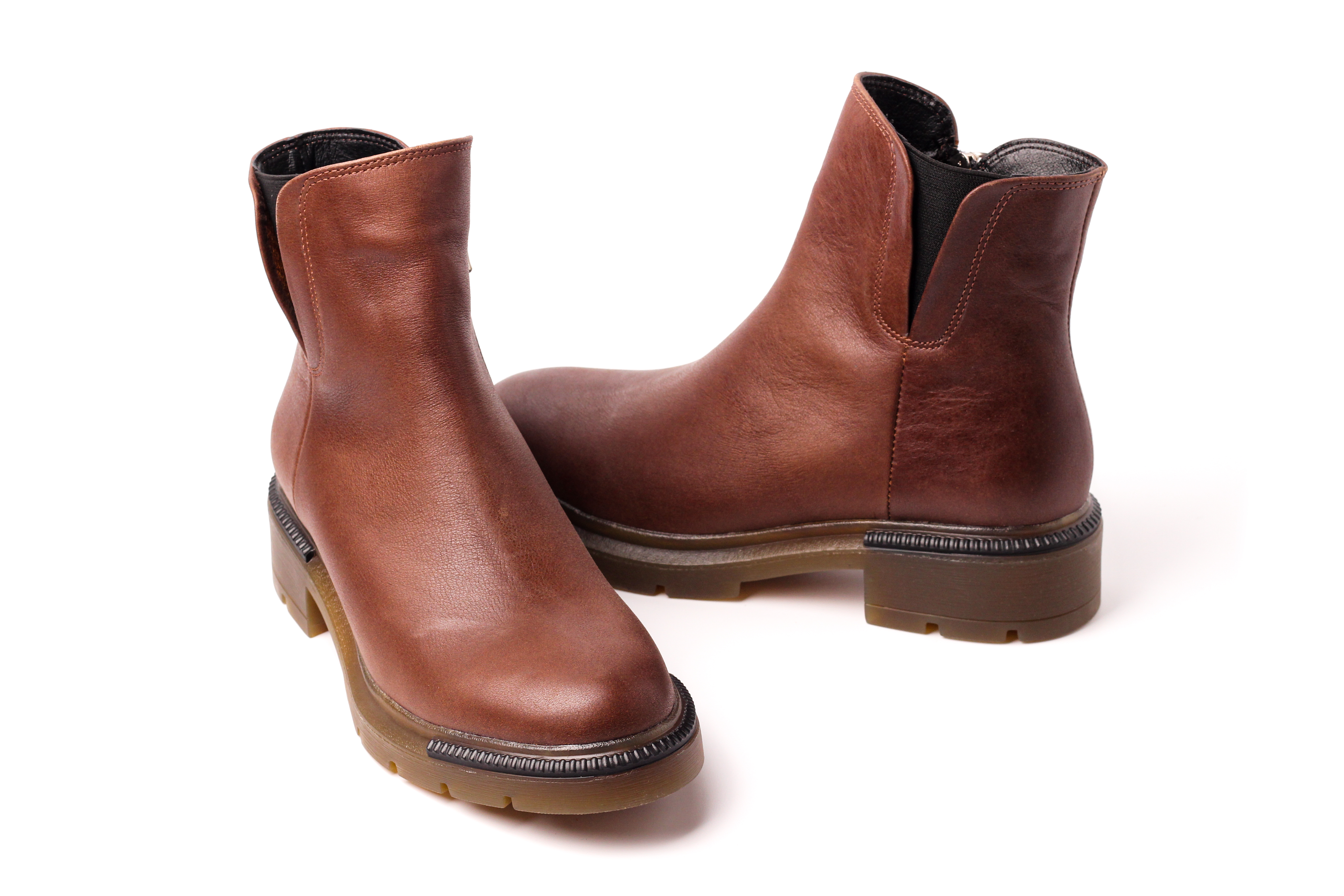 

Ботинки MILLI GOLD 833-SAMINA2-BROWN коричневый 39 2000903495901