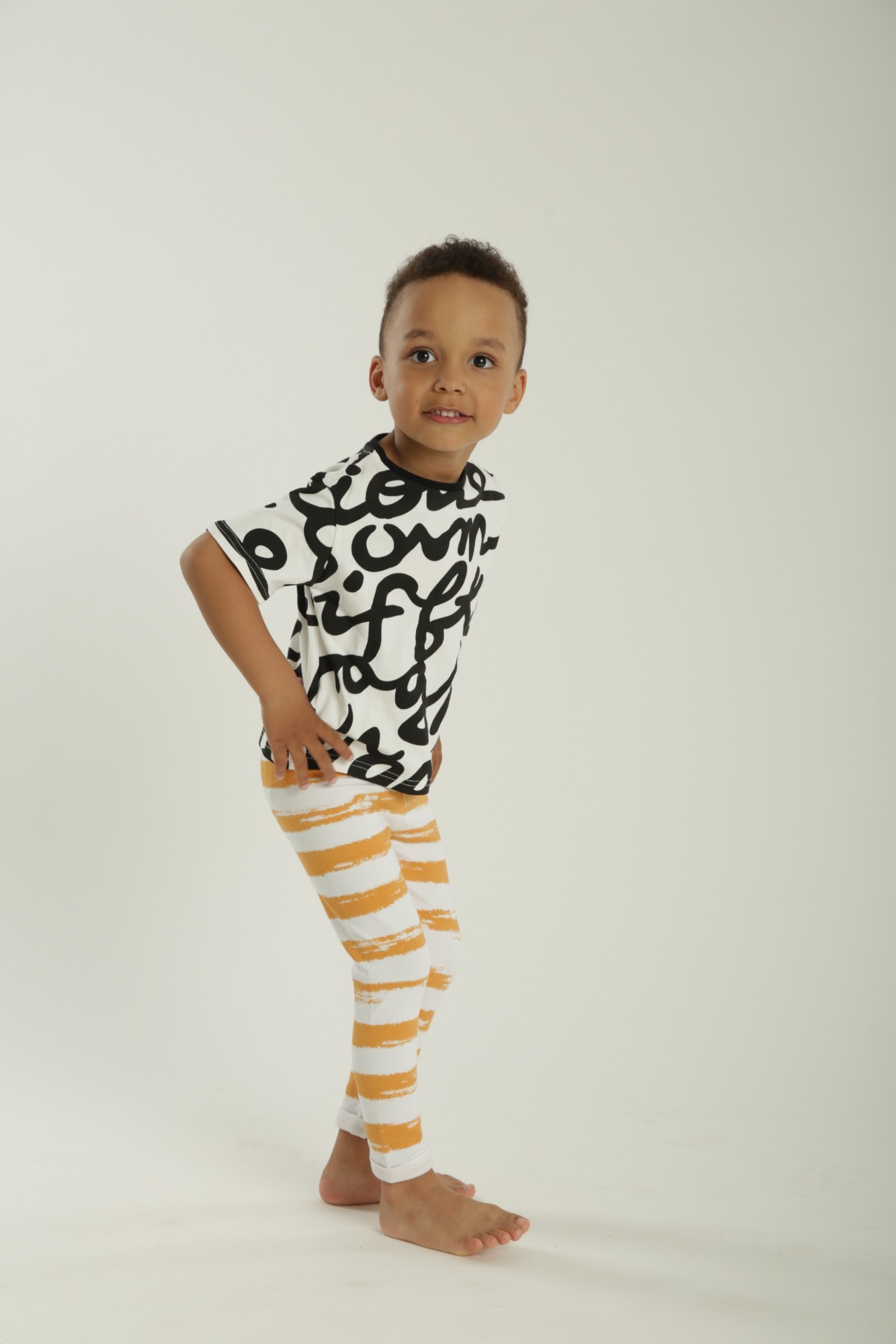 

Штаны Blackduckindark White&Yellow р.86 бело-жёлтые (SS03-44-02-094B)