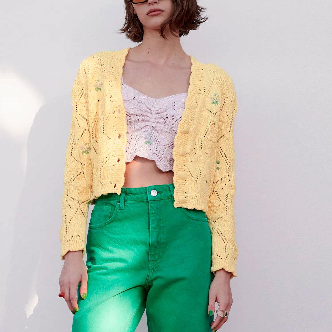 

Кардиган женский с вышивкой Chamomile Berni Fashion (M) Желтый