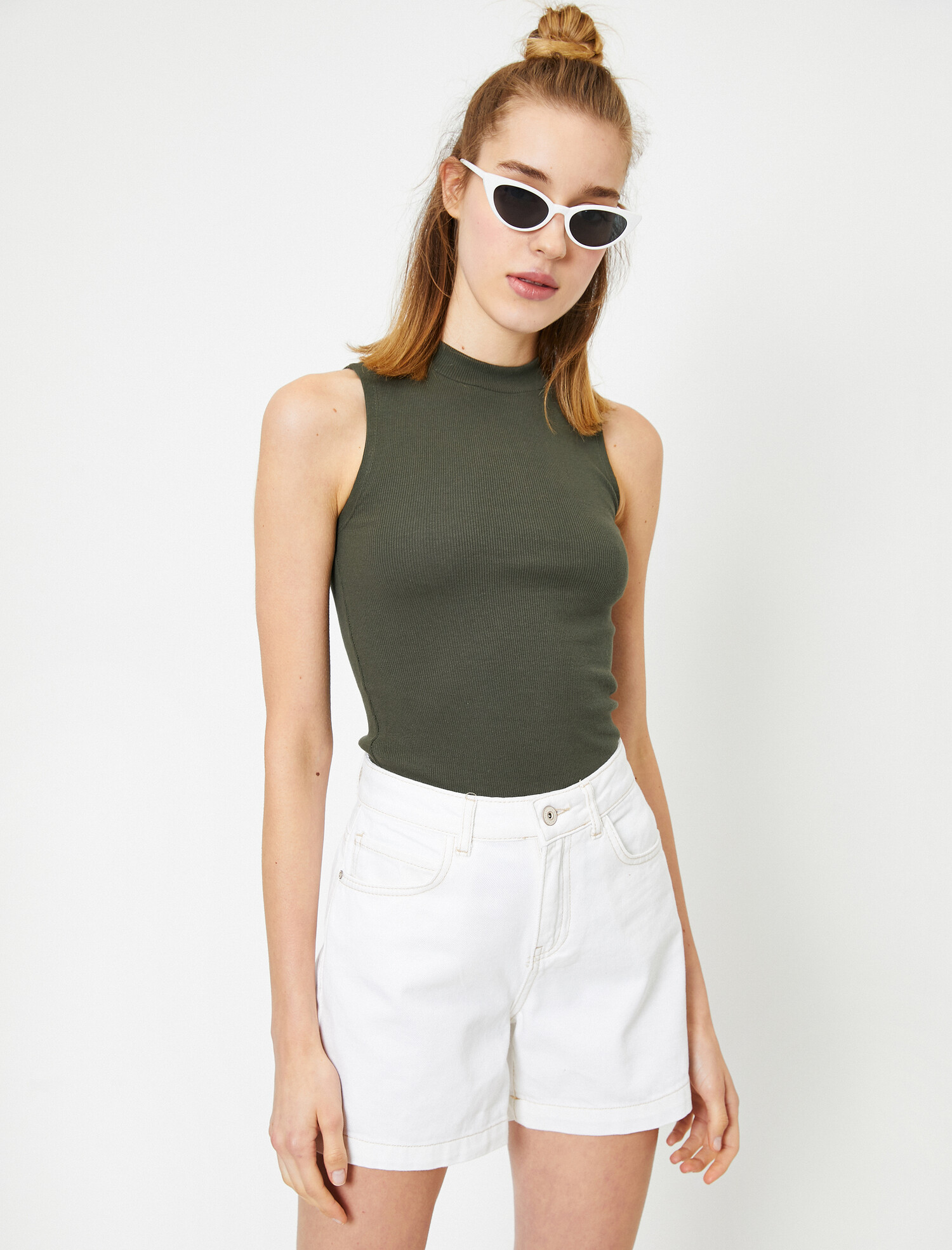 

Топ Koton 9YAL38768IK-877 L D.Khaki