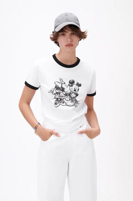 

Футболка Zara с Микки Маусом S белая