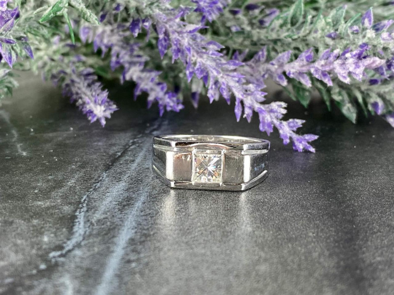 

Мужское Серебряное Кольцо 925 проба с камнем Белый Сапфир Натуральный Sky Jewelry 001778