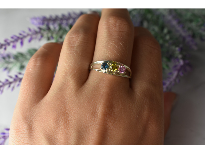

Серебряное кольцо 925 проба с разноцветными Фианитами Sky Jewelry 001541