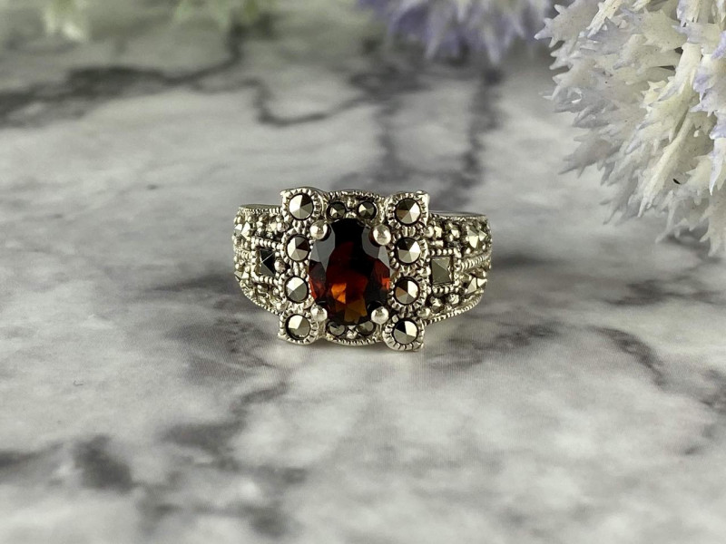 

Серебряное кольцо 925 проба с Гранатом и камнями Шпинель Натуральный Sky Jewelry 001831