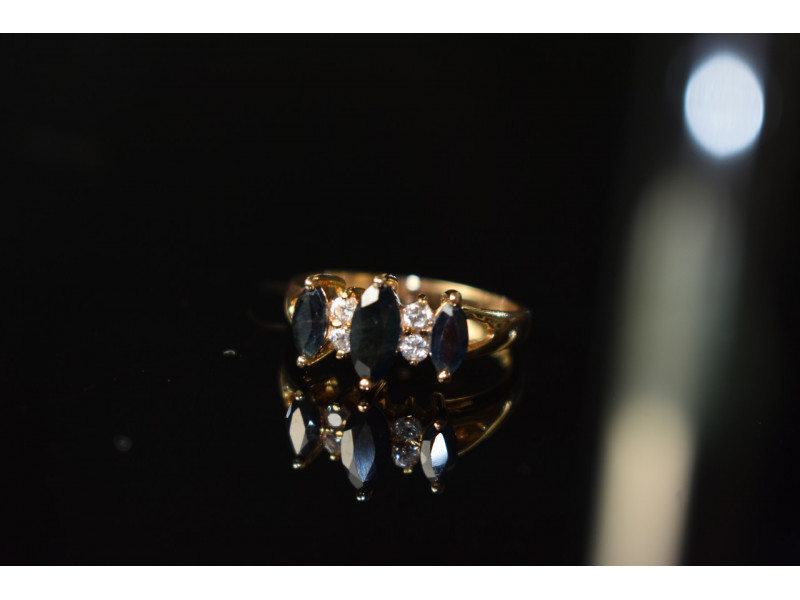 

Серебряное кольцо в позолоте 925 проба с Сапфиром и Фианитами Натуральный Sky Jewelry 001676