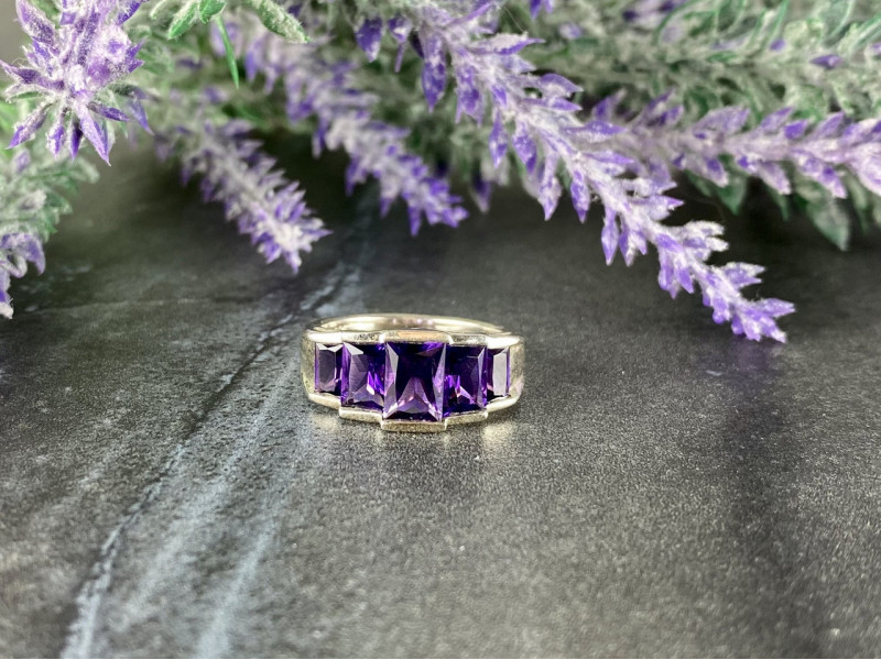

Серебряное кольцо с Аметистом *Волшебство* Натуральный Sky Jewelry 001796