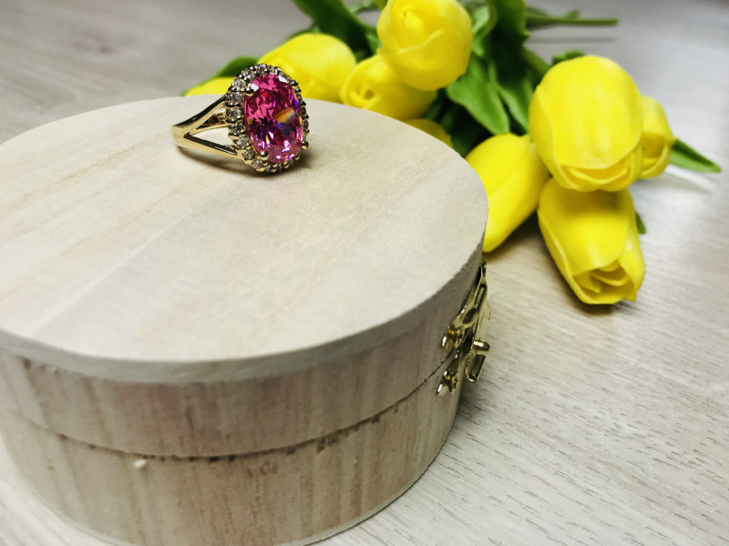 

Серебряное кольцо в позолоте с розовым фианитом Sky Jewelry 000494