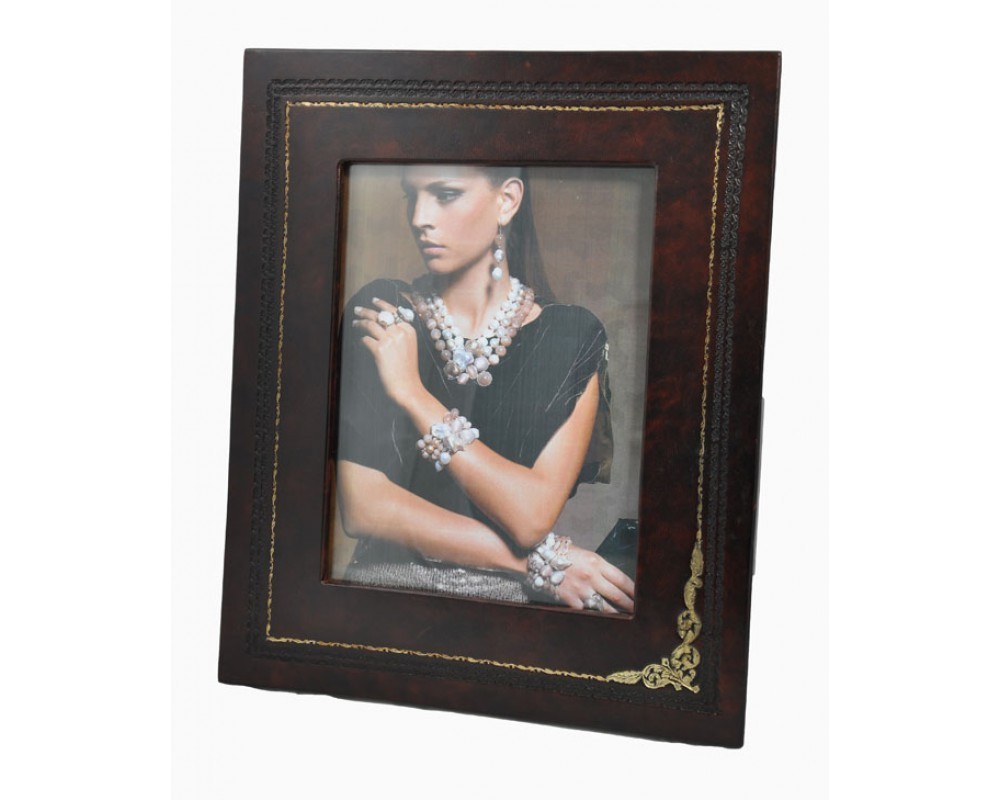 

Кожаная фоторамка Florentia Gold Corners 18x24 см Коричневая