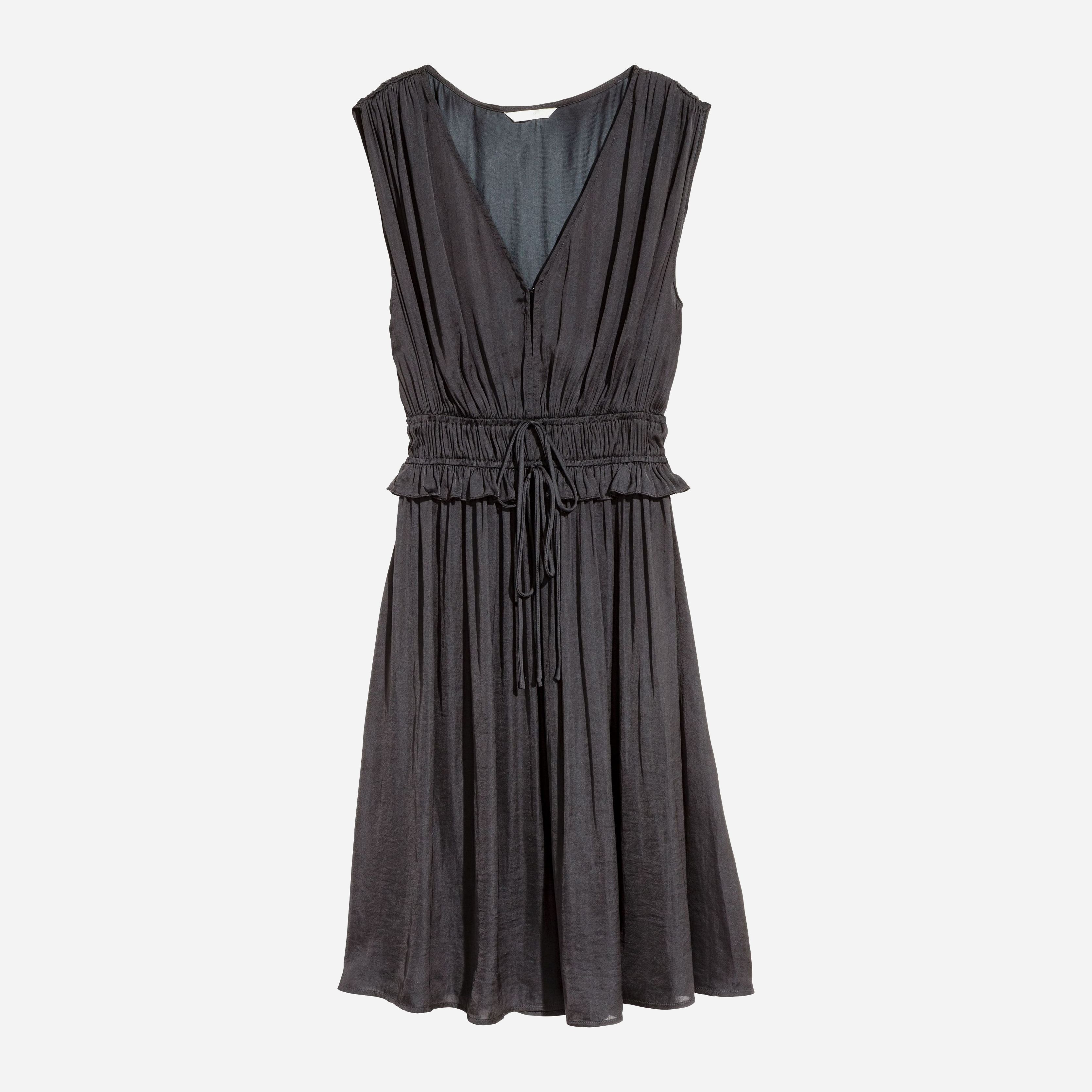 

Платье H&M 5043885-AAAD 40 Черное