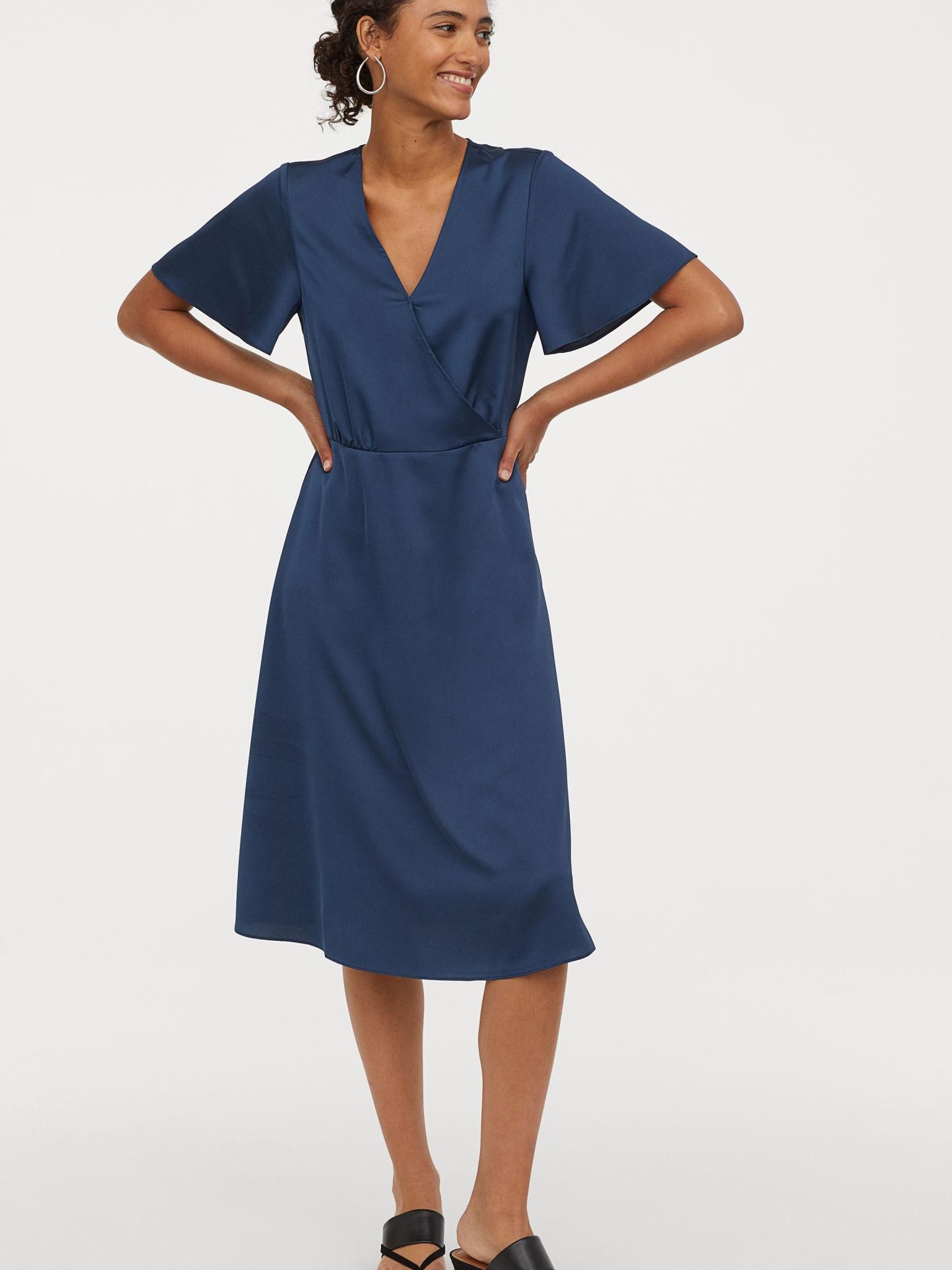

Платье H&M 7557380-AAQJ 38 Темно-синее