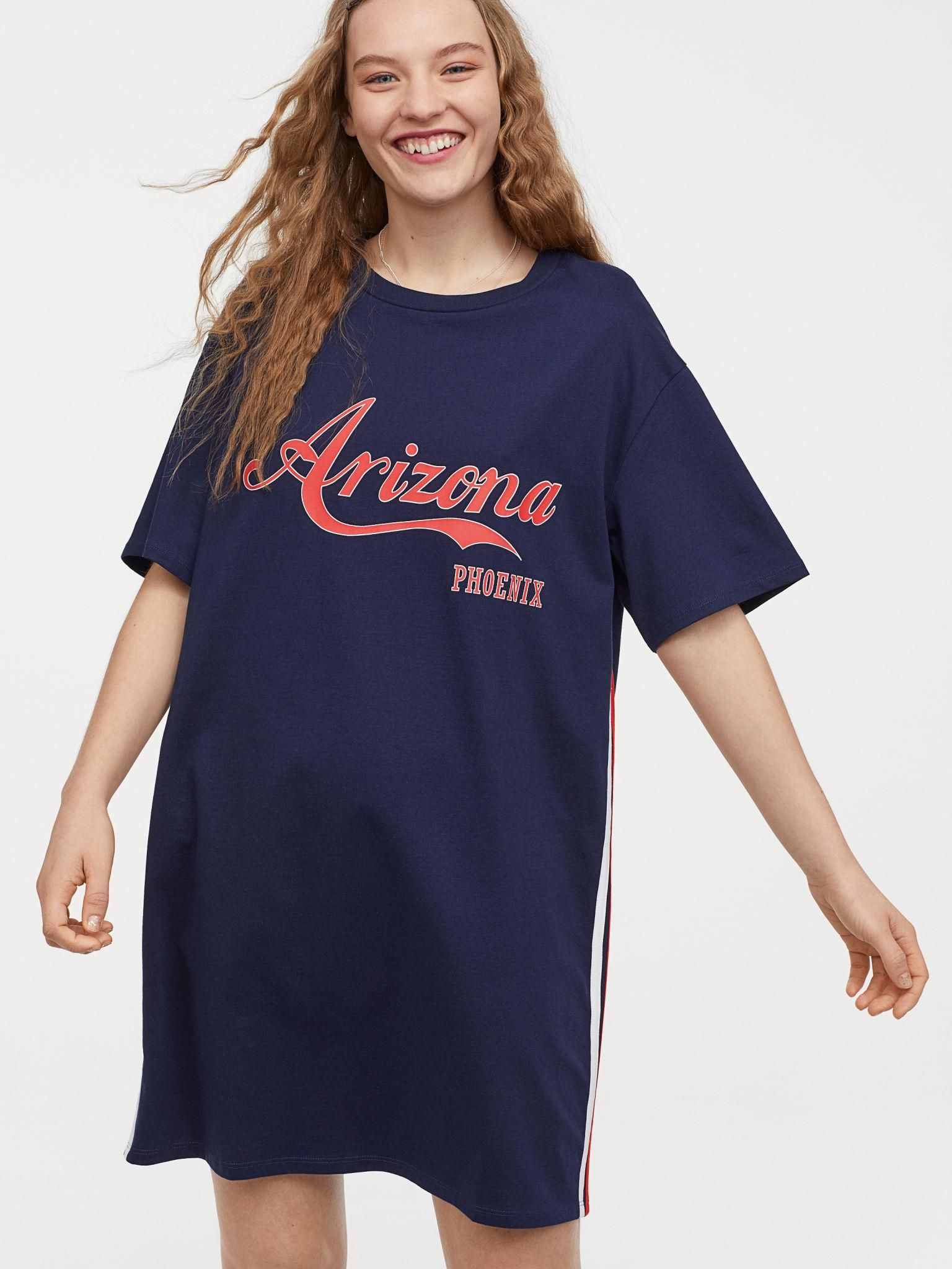 

Платье H&M 6811789-ACSJ 42 Темно-синее