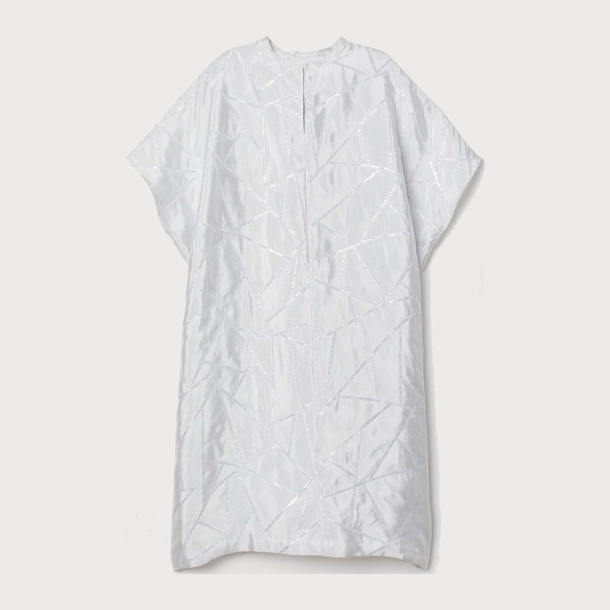 

Платье H&M 7499609-ABHL S Белое с серебристым