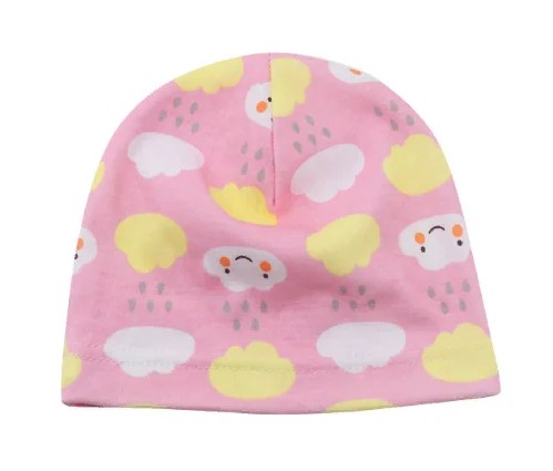 

Детская однослойная трикотажная шапочка на лето Mу Joy 4 мес.- 2 года ОГ 44-50 см Розовая с тучками