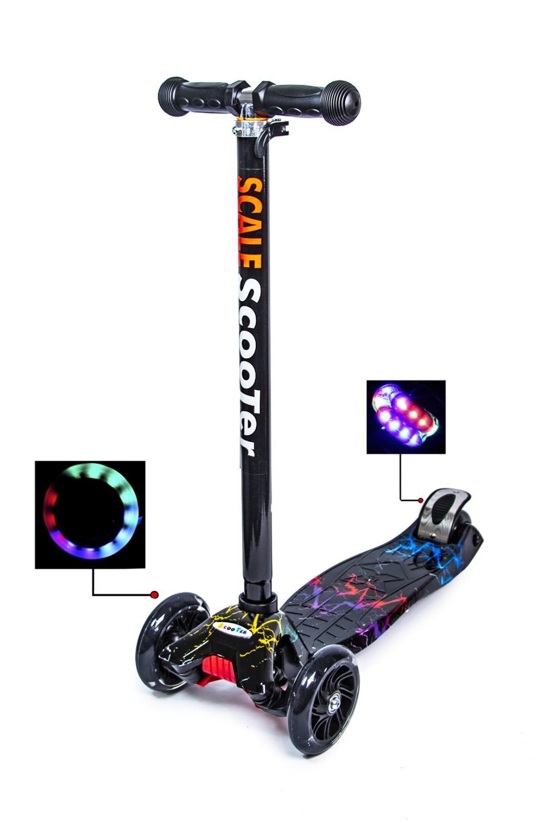

Детский самокат Scale Scooter Maxi Черная Молния