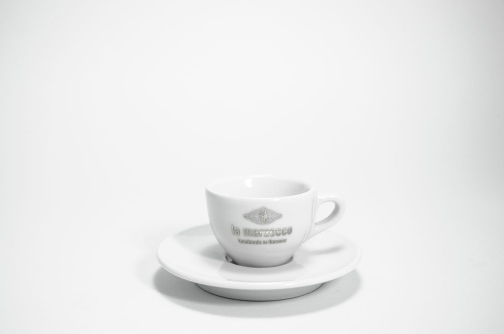 

Чашка эспрессо с блюдцем La Marzocco