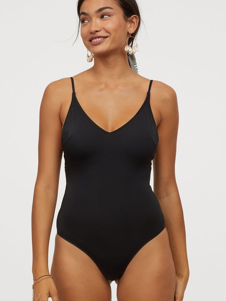 

Купальник слитный женский H&M 0811783-1  Черный, Купальник слитный женский H&M 0811783-1 32 Черный