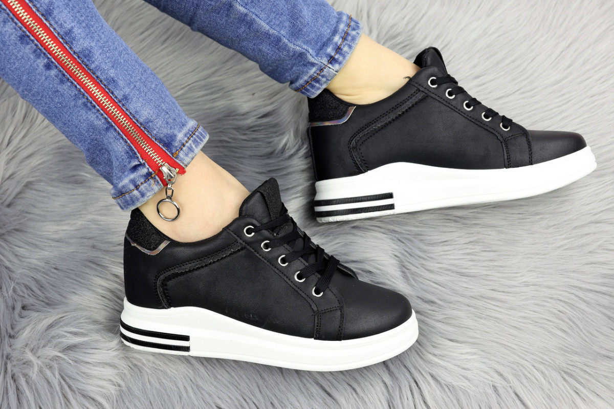 

Кроссовки женские на танкетке Fashion Ferra 1140 38 размер 24 см Черный
