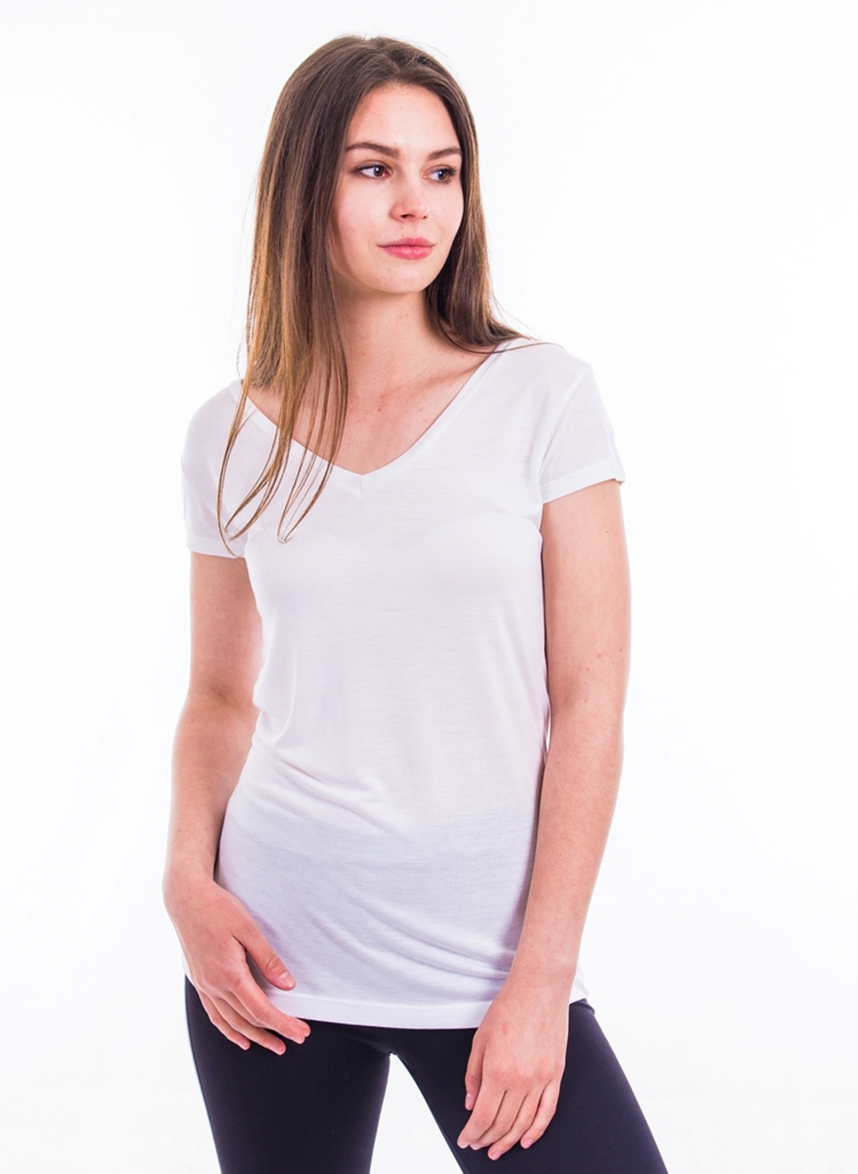 

Однотонная футболка с V-образным вырезом BEBE PLUS 20148  Белый, Однотонная футболка с V-образным вырезом BEBE PLUS 20148 S Белый