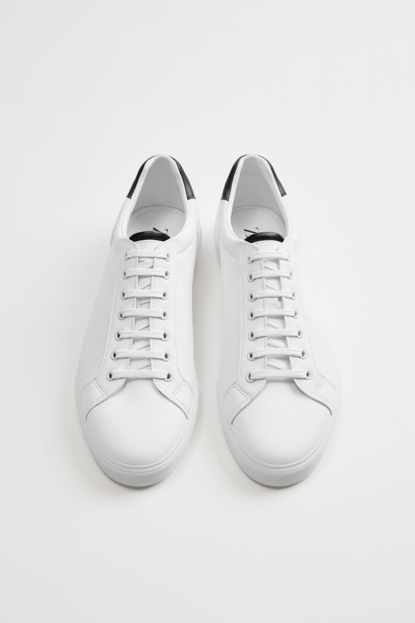 

Базовые кеды Zara размер 44 белый 2209/520/001