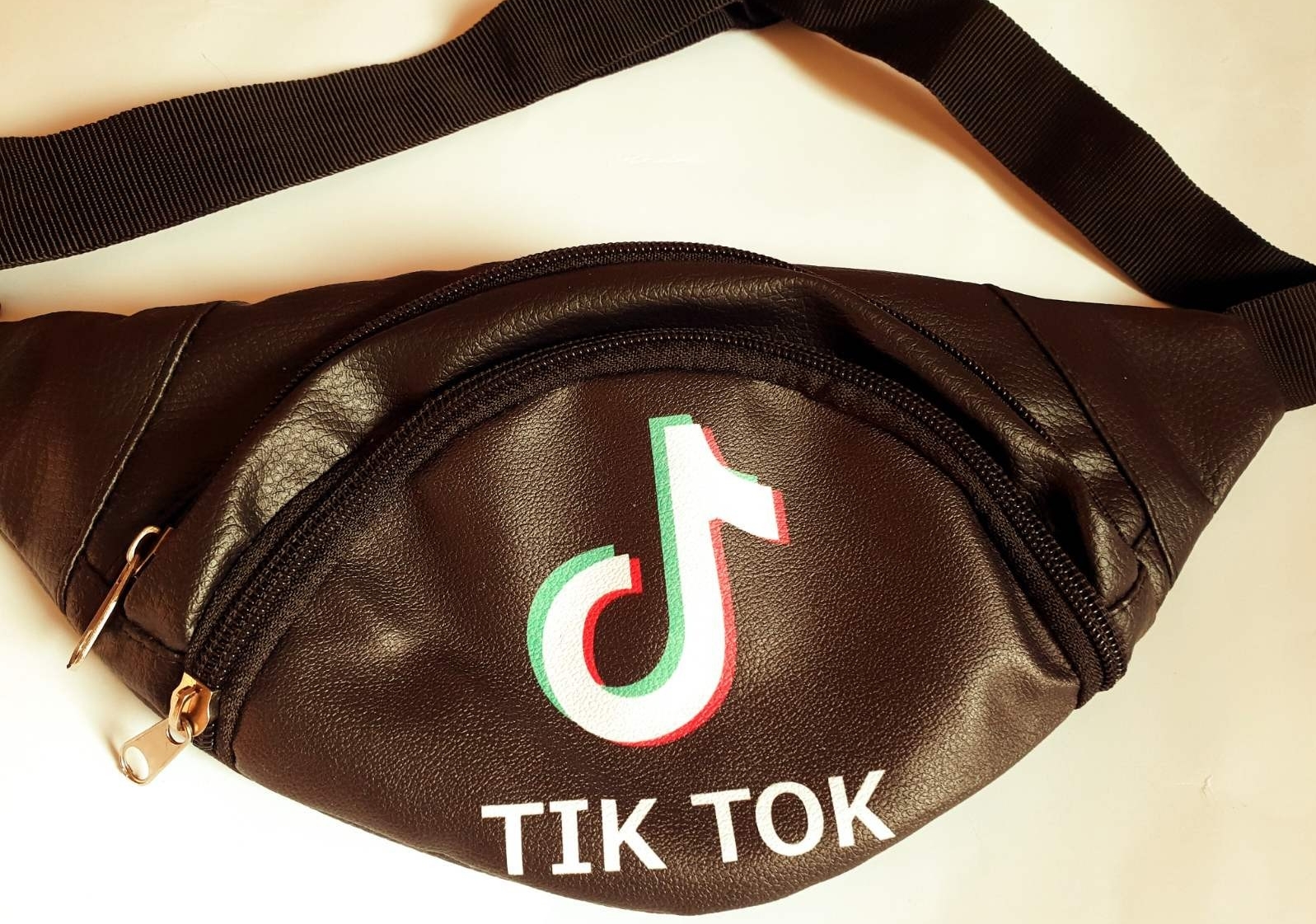 

Сумка Бананка на пояс Tik Tok (Тик Ток ) Черная