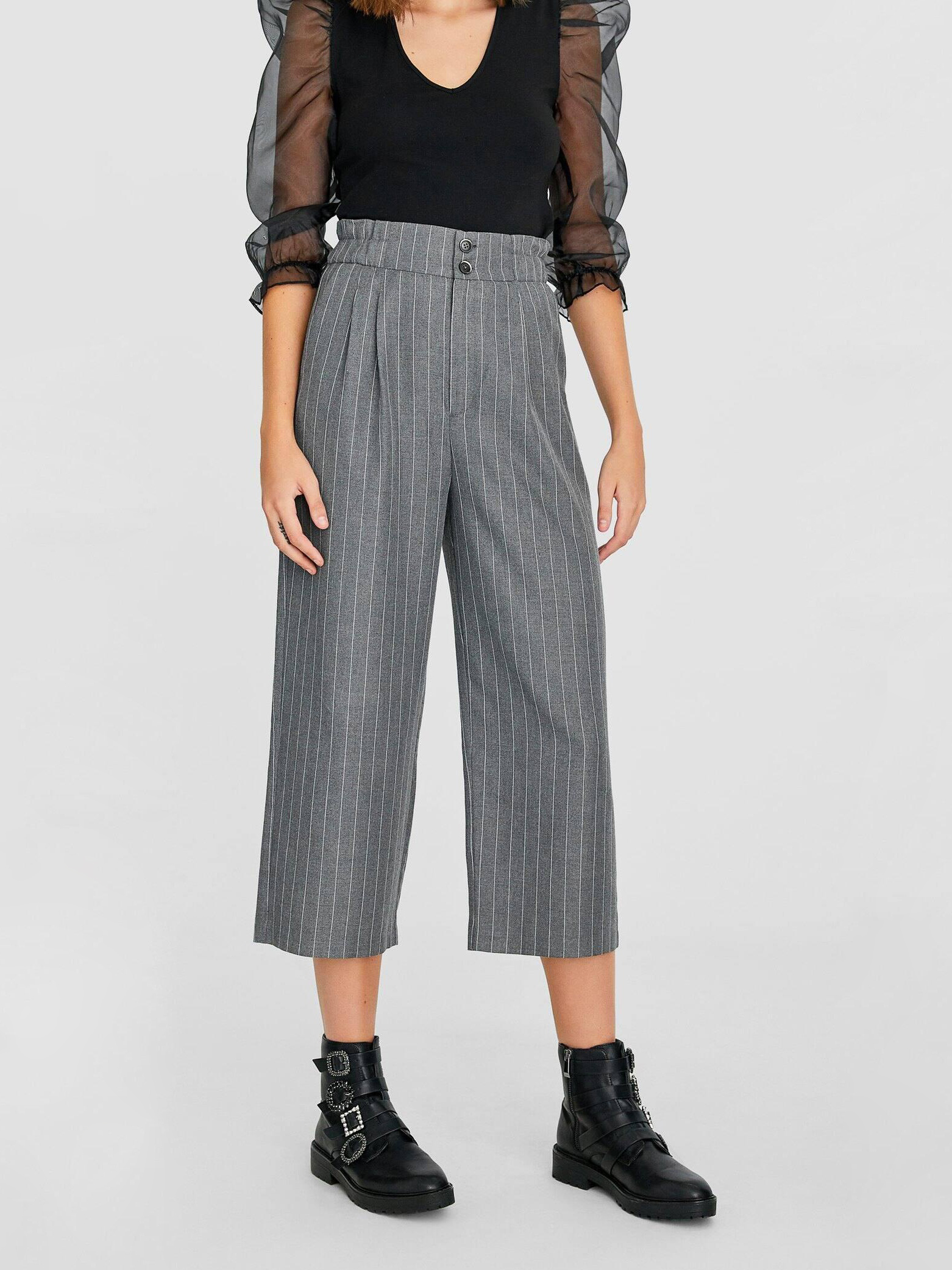 

Брюки Stradivarius 4569/689/210-AATP 38 Серые с белым