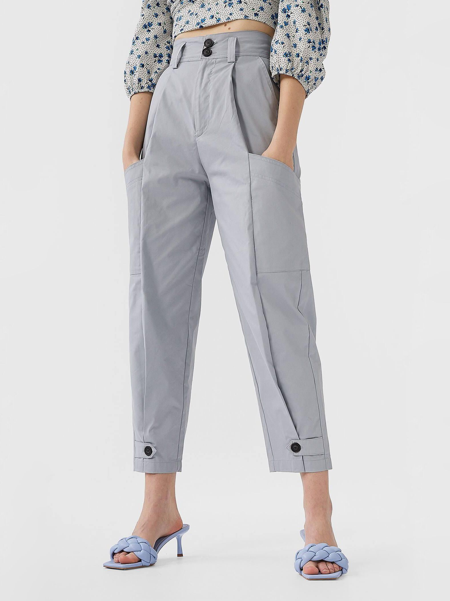 

Брюки Stradivarius 1143/852/040-ABKU 34 Серые