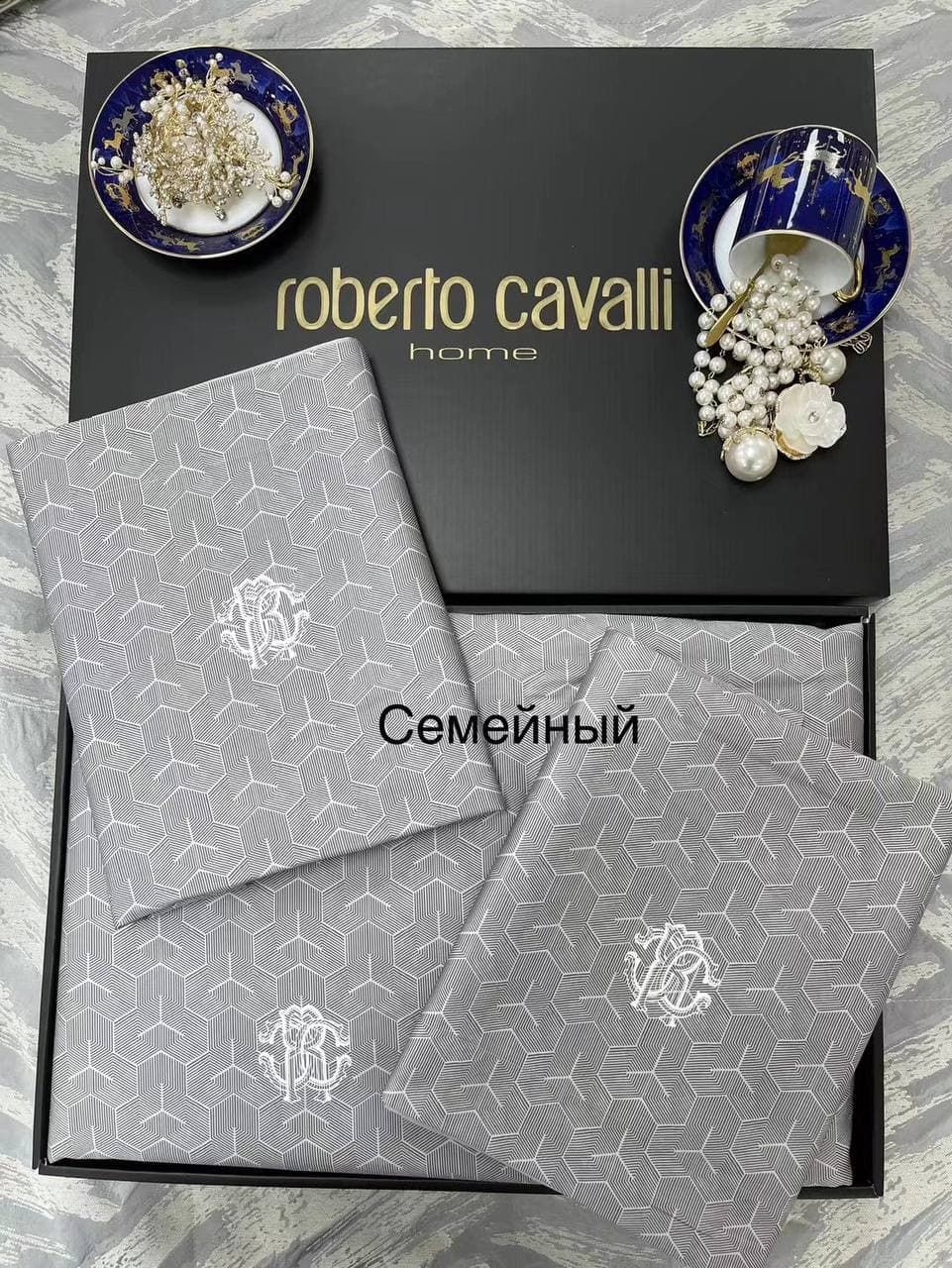 

Постельные наборы Roberto cavalli 150*210 150_210_30_405rb1