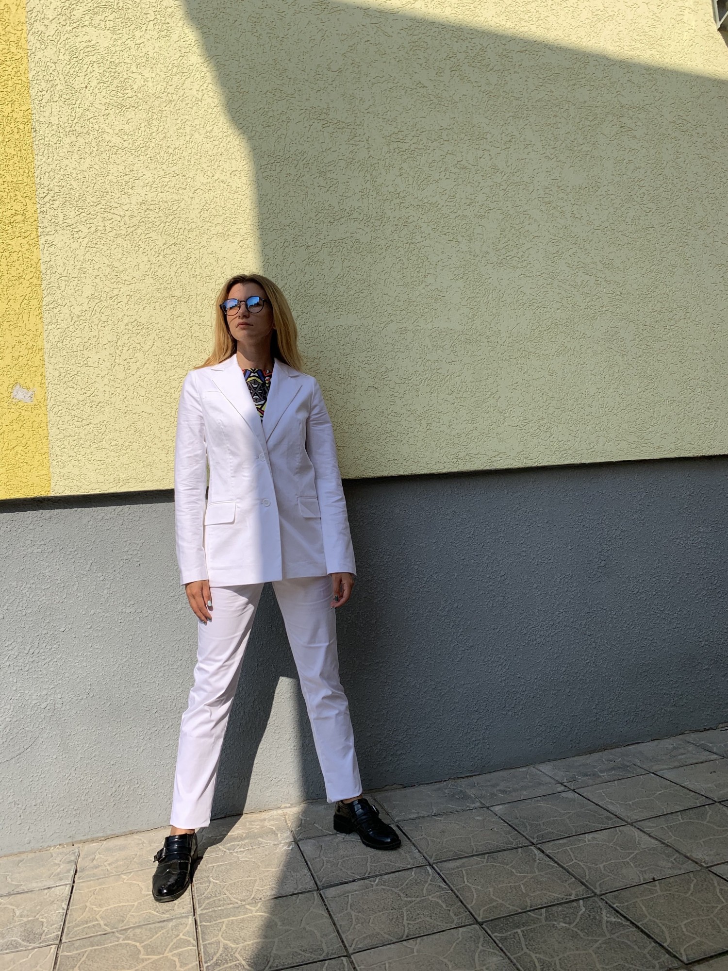 

Брючний костюм Femme Look 10509 М білий