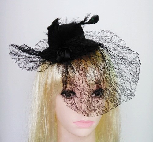 

Шляпка Испания черная