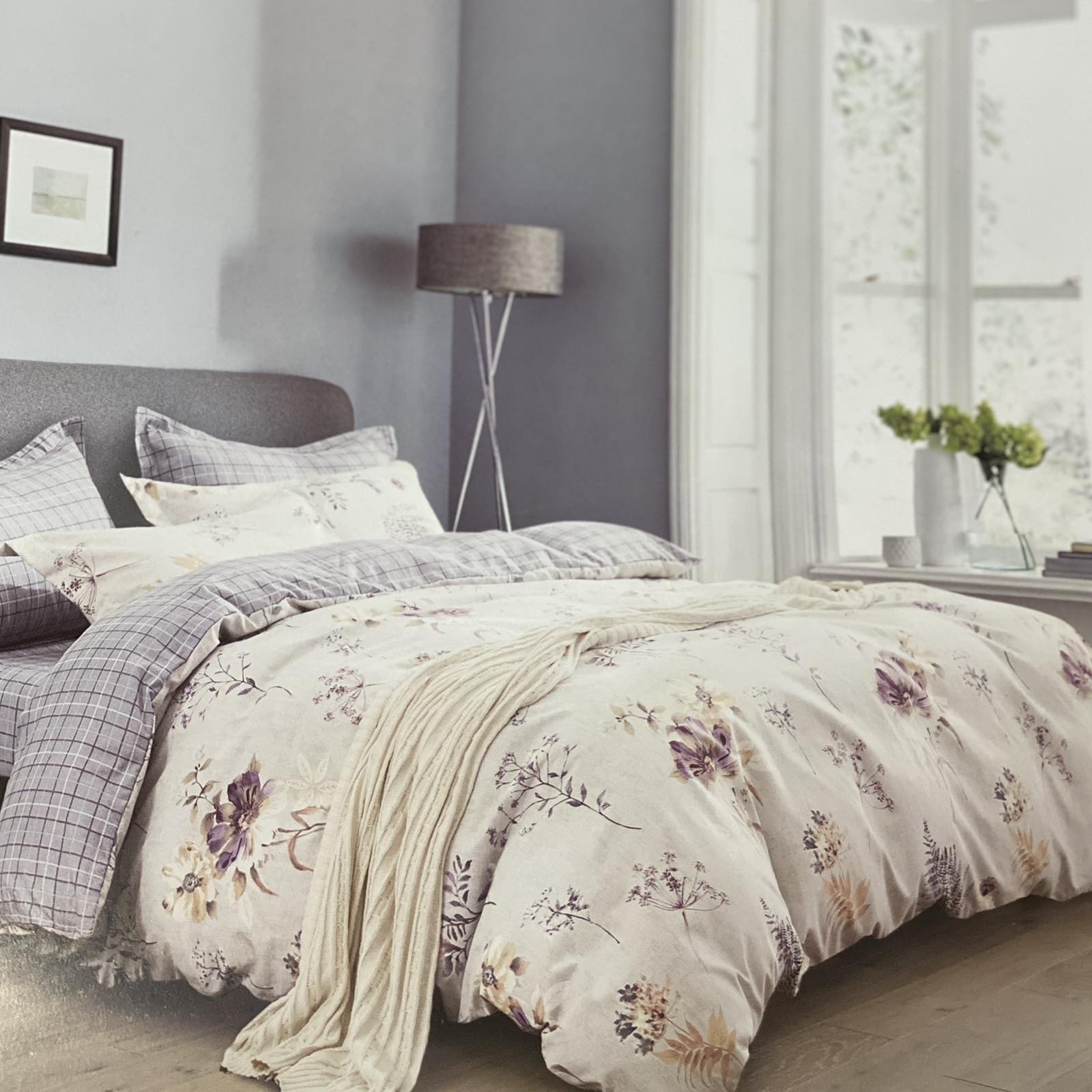 

Комплект постільної білизни Шем Royal satin 150х215,x2 сімейний сірий 81